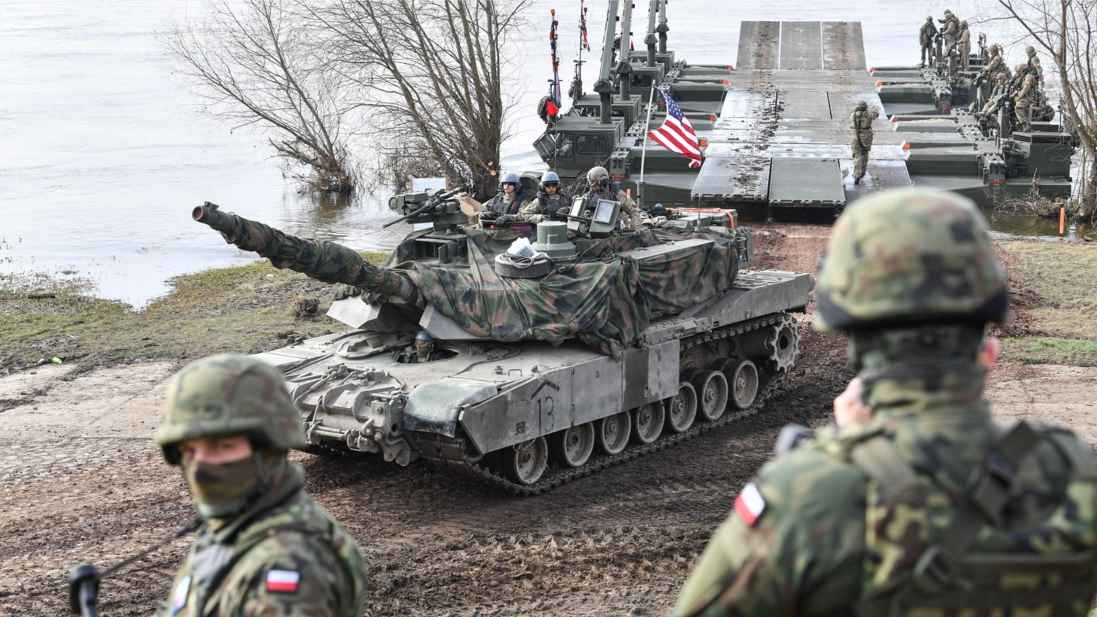 Các nước NATO nhất trí dành 5% GDP cho quốc phòng