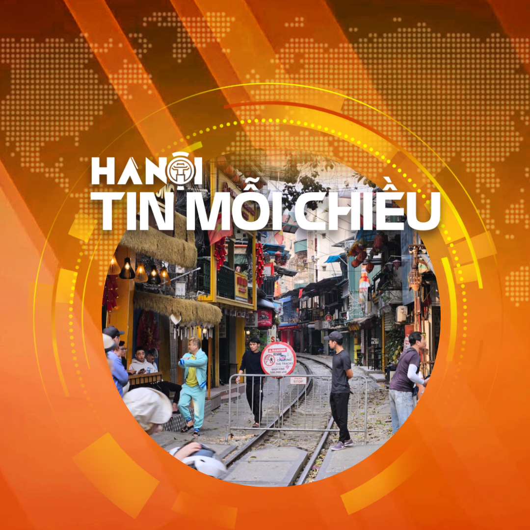 Hà Nội lập lại trật tự tại khu cà phê đường tàu | Hà Nội tin mỗi chiều