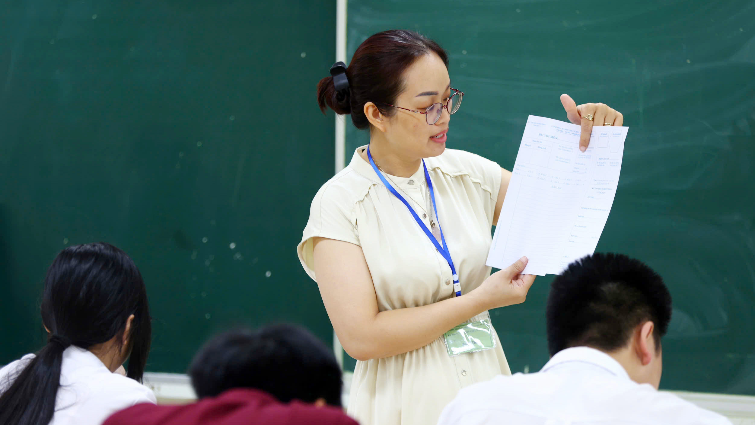 15 thí sinh bị đình chỉ trong ngày thi đầu tiên