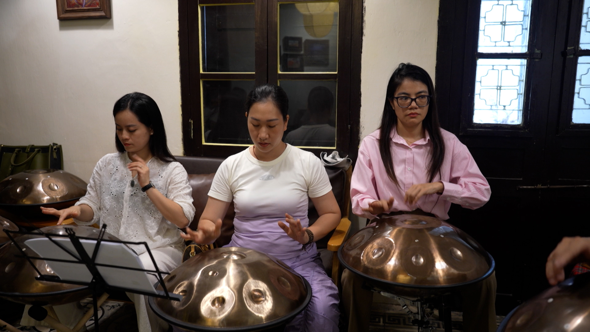 Chữa lành với trống handpan