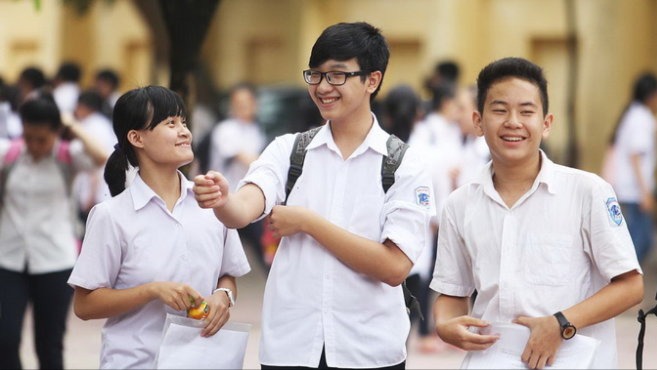 Nhiều trường THPT ở Hà Nội giảm điểm chuẩn lớp 10