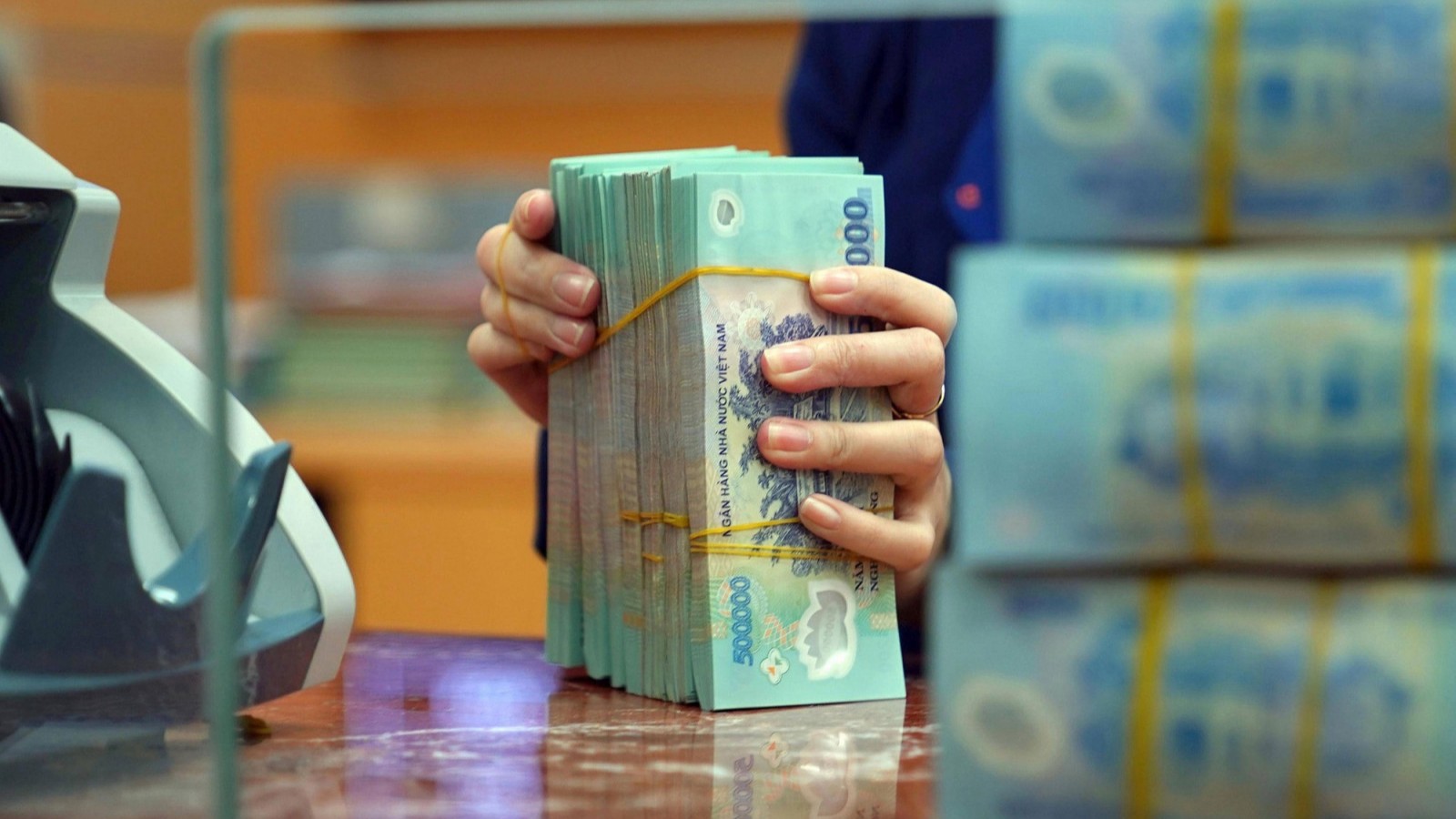 Ngân hàng Nhà nước hút ròng hơn 40.000 tỷ đồng