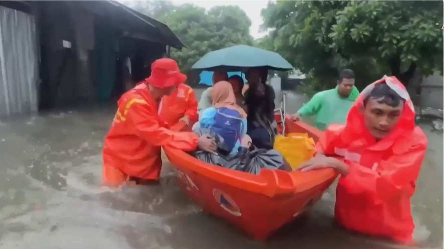 Indonesia: Hàng trăm người dân Jakarta phải sơ tán do ngập lụt