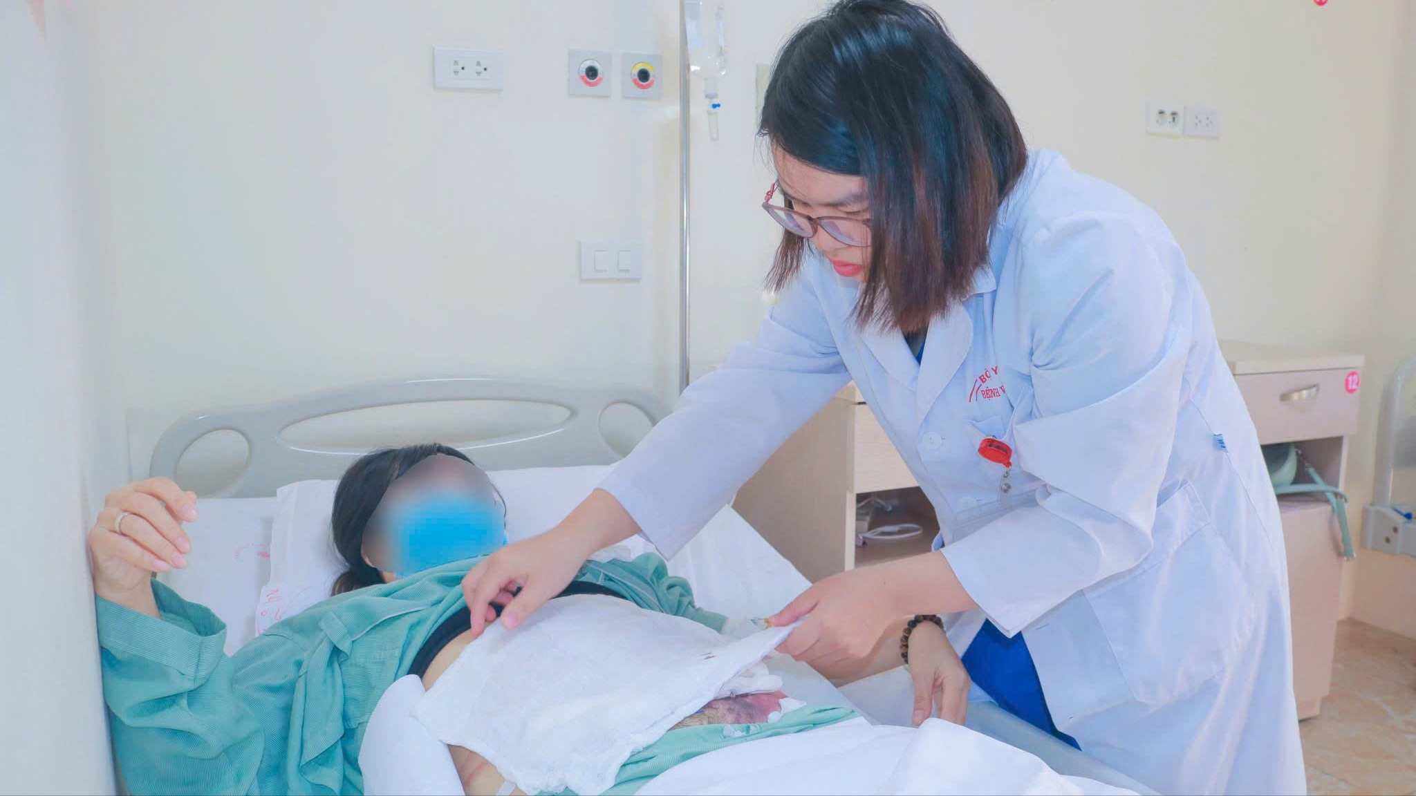 Hà Nội: Một bệnh nhân nguy kịch sau khi hút mỡ bụng