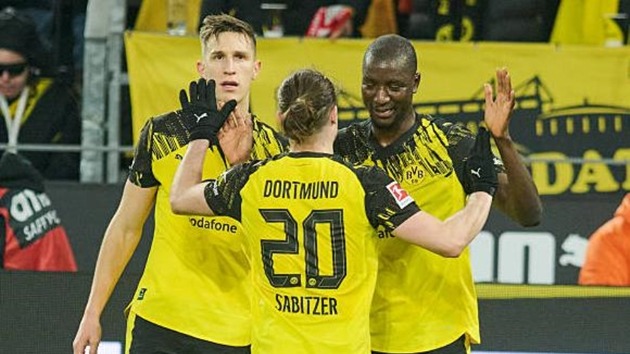 Dortmund củng cố vị trí thứ hai trên BXH Bundesliga