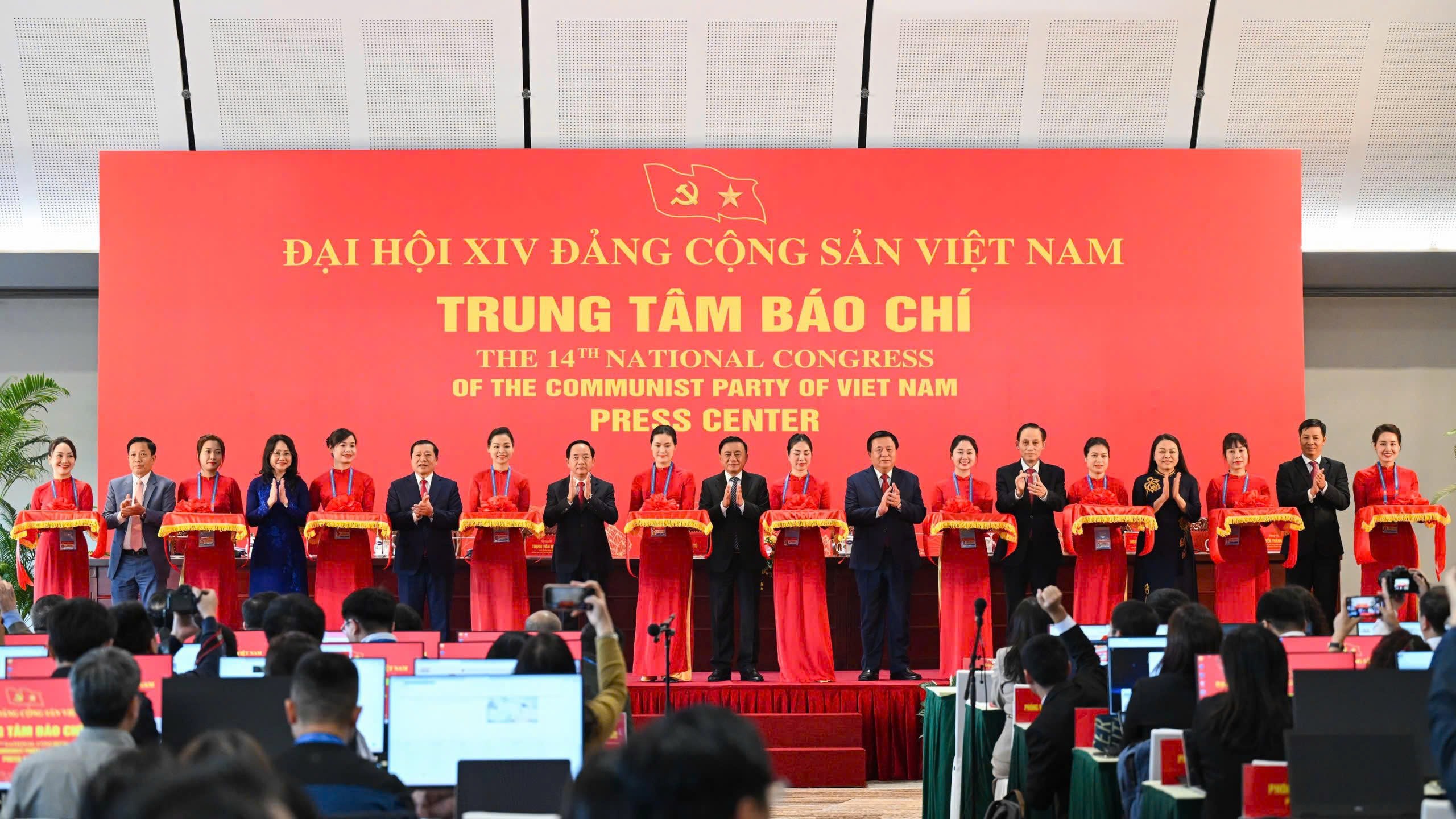 156 cơ quan báo chí trong và ngoài nước đưa tin Đại hội XIV của Đảng