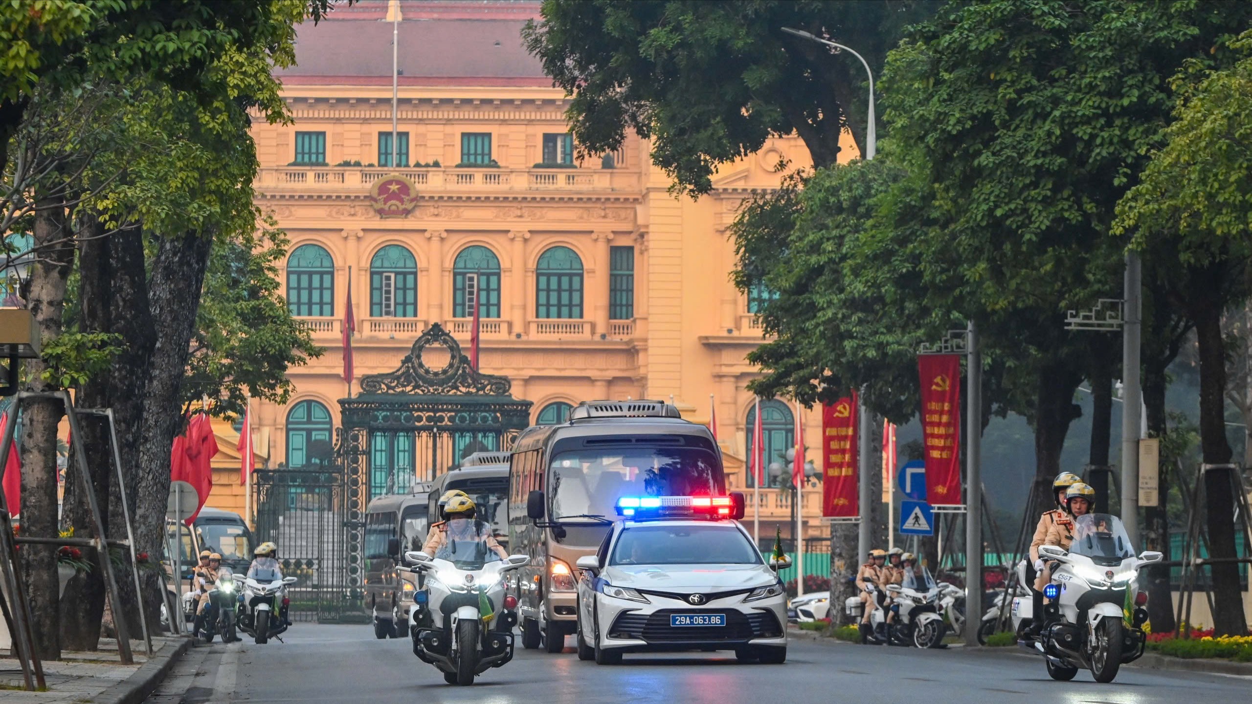 CAHN diễn tập phương án dẫn đoàn phục vụ Đại hội XIV của Đảng