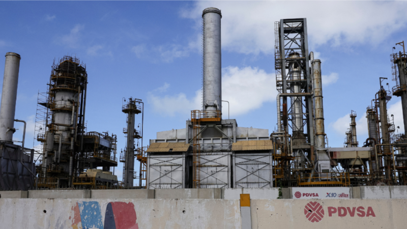 Mỹ chính thức hoàn tất thương vụ bán dầu Venezuela đầu tiên