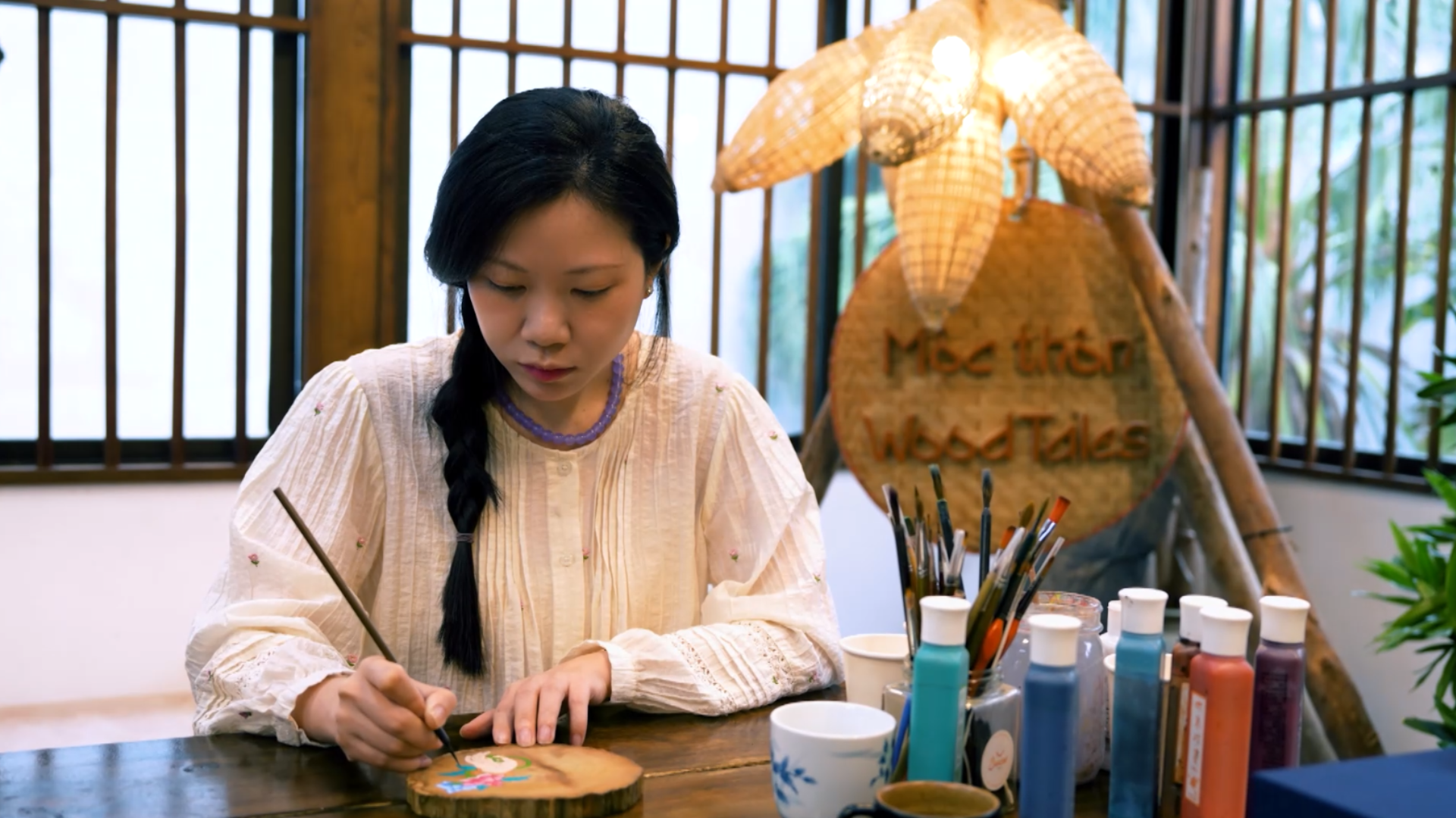 Mộc Thôn Woodtale - Trải nghiệm khắc gỗ trong lòng phố | Hà Nội đến để yêu | 15/01/2026