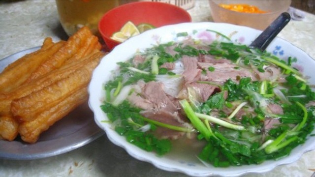 Cái lạnh Hà Nội dịu lại bên tô phở