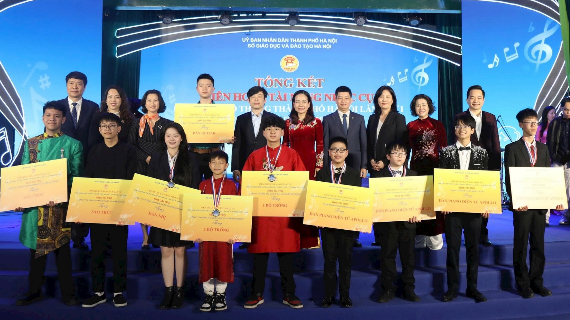 Khen thưởng 109 huy chương tại Liên hoan tài năng nhạc cụ