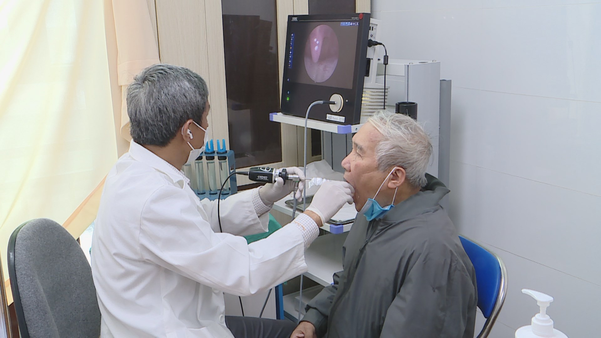 Hà Nội hướng tới mỗi trạm y tế đều có bác sĩ tuyến trên