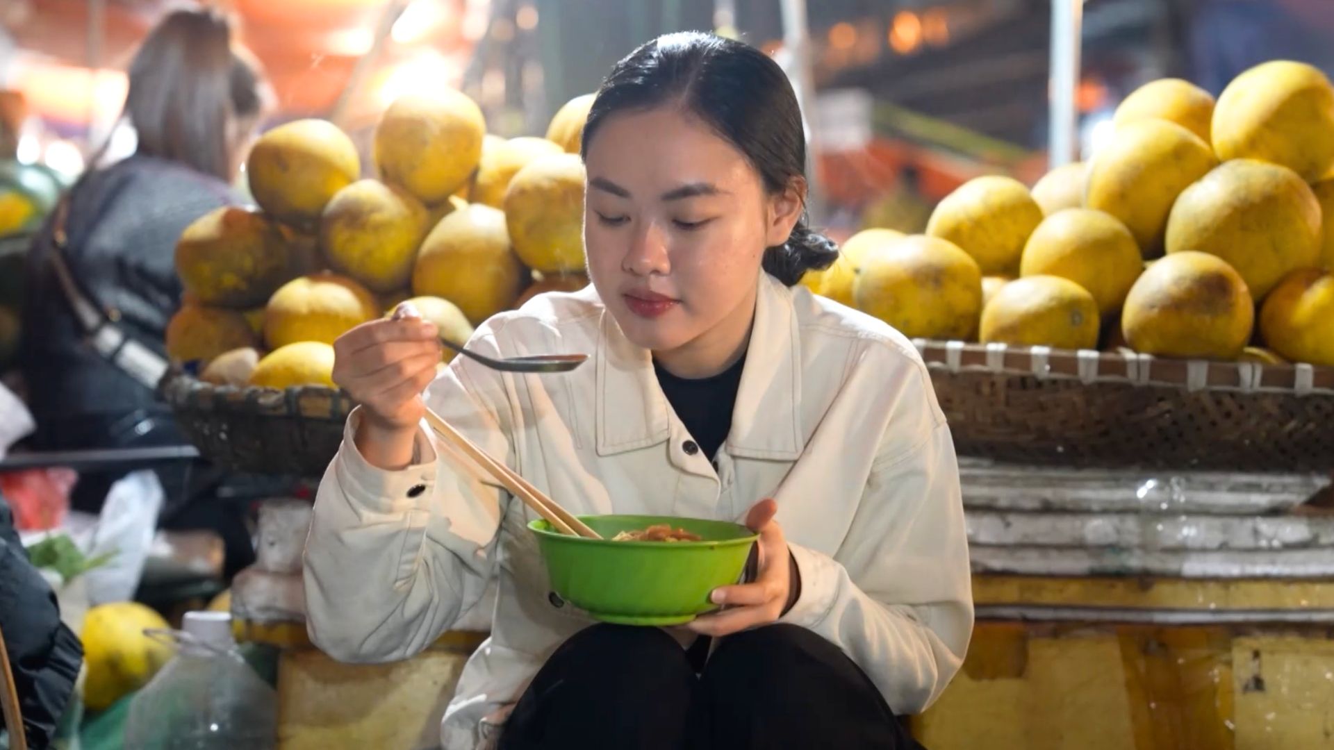 Hương vị ẩm thực đêm Hà Nội | Người Hà Nội | 18/01/2026