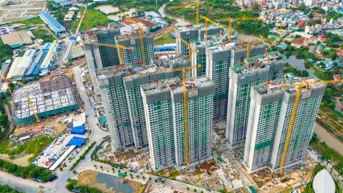 Nguồn cung tăng mạnh, giá nhà vẫn ‘leo thang’