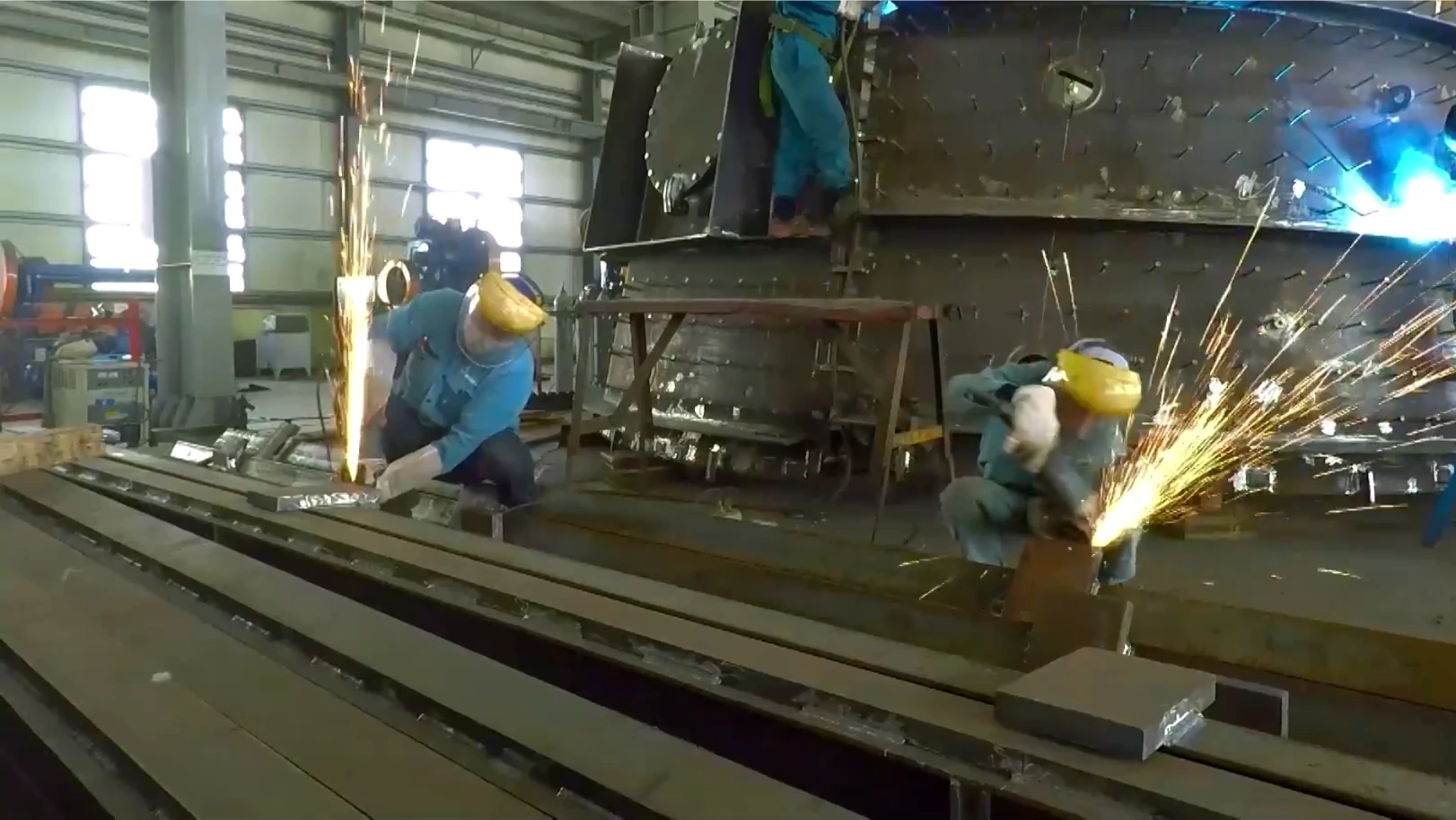 Cơ khí chính xác - từ gia công đến chuỗi giá trị mới | Vấn đề kinh tế | 06/01/2026