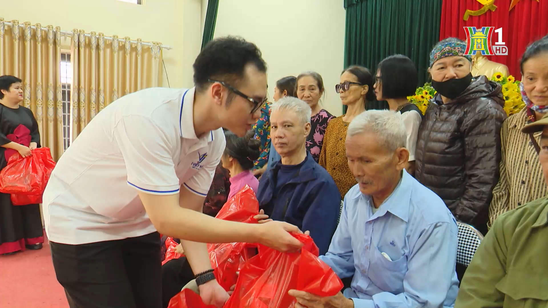 Chia sẻ yêu thương từ những vòng tay nhân ái | Người tốt quanh ta | 20/01/2026