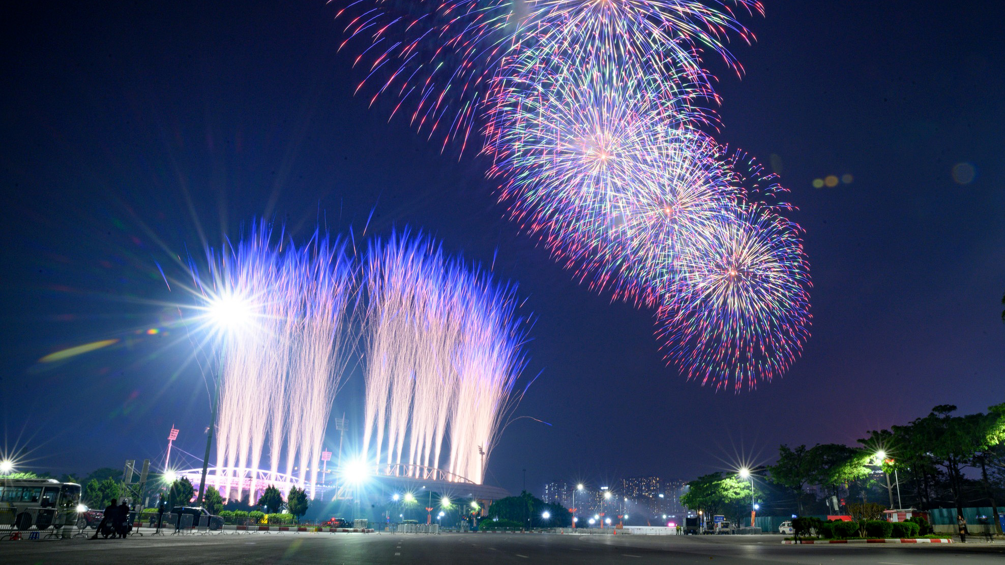 Hà Nội sẽ bắn pháo hoa hỏa thuật tại Mỹ Đình