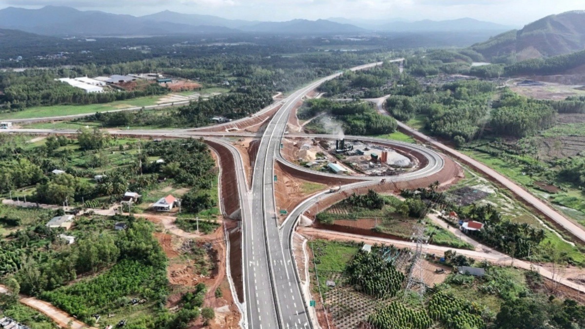 Nhiều dự án thuộc cao tốc Bắc - Nam khai thác trước Tết