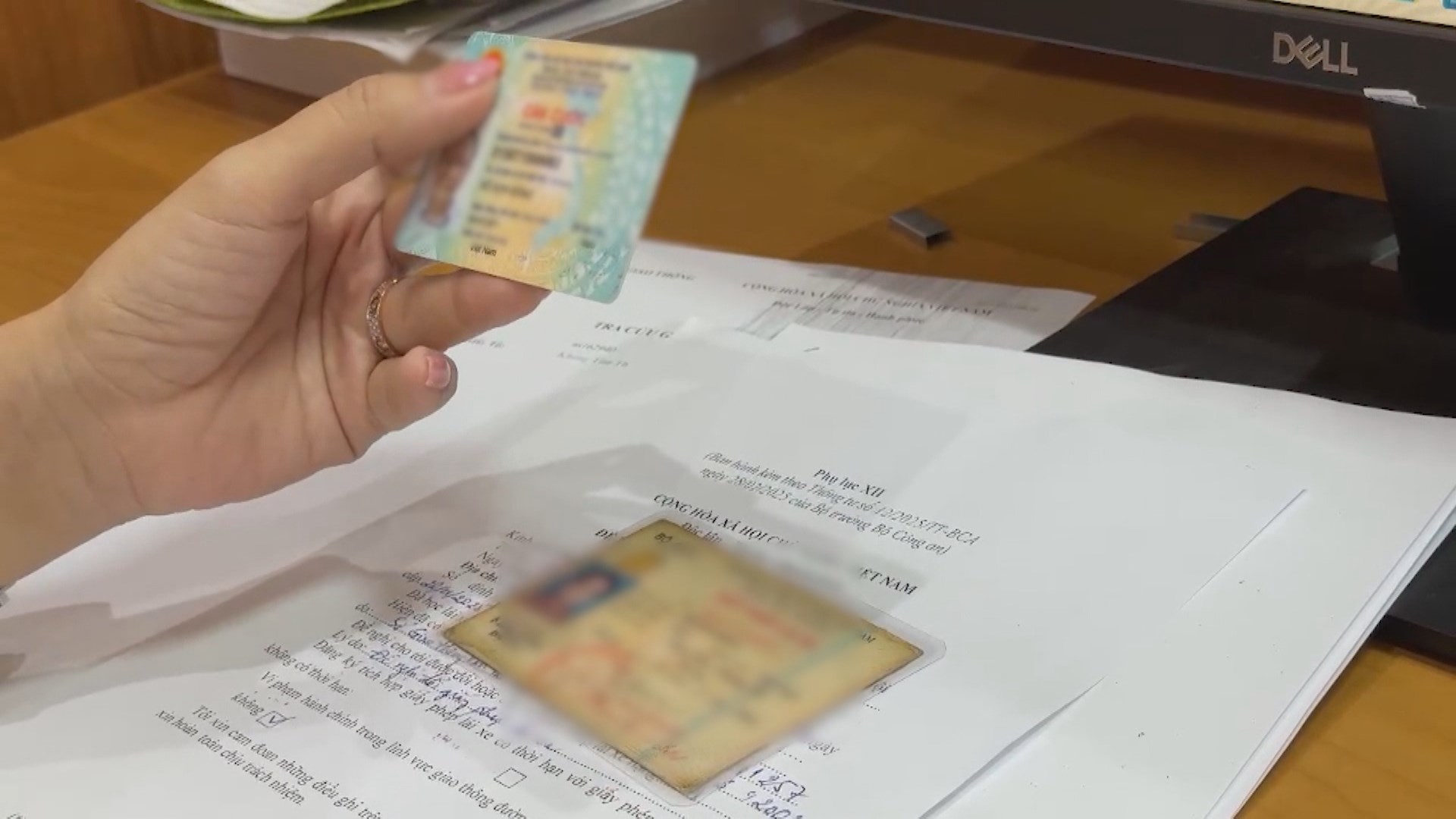 Các hạng giấy phép lái xe tại Việt Nam