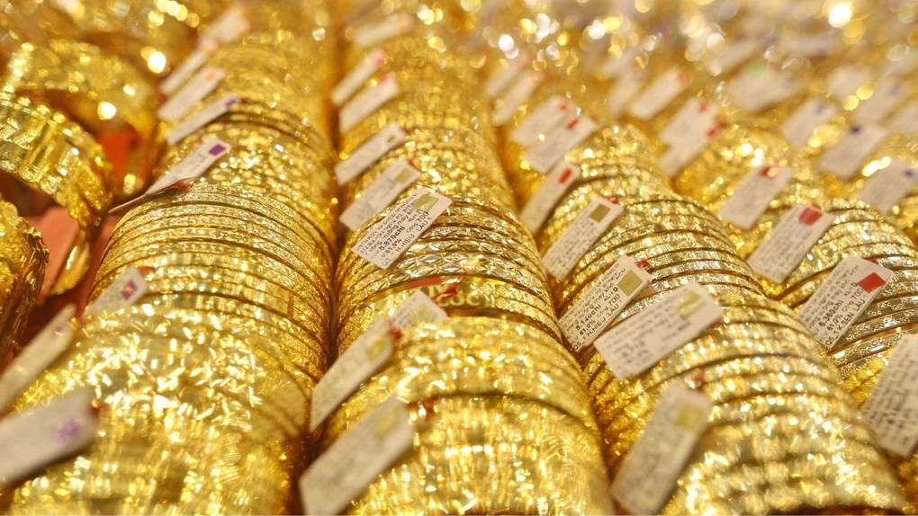 Giá vàng, bạc trong nước tiếp tục tăng cao