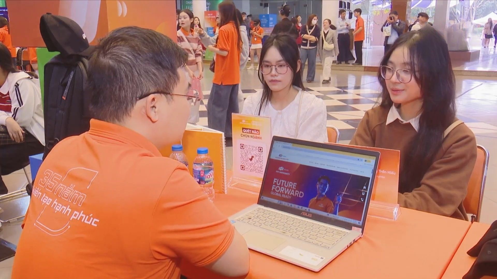 Giúp học sinh tự định hình con đường tương lai thời AI