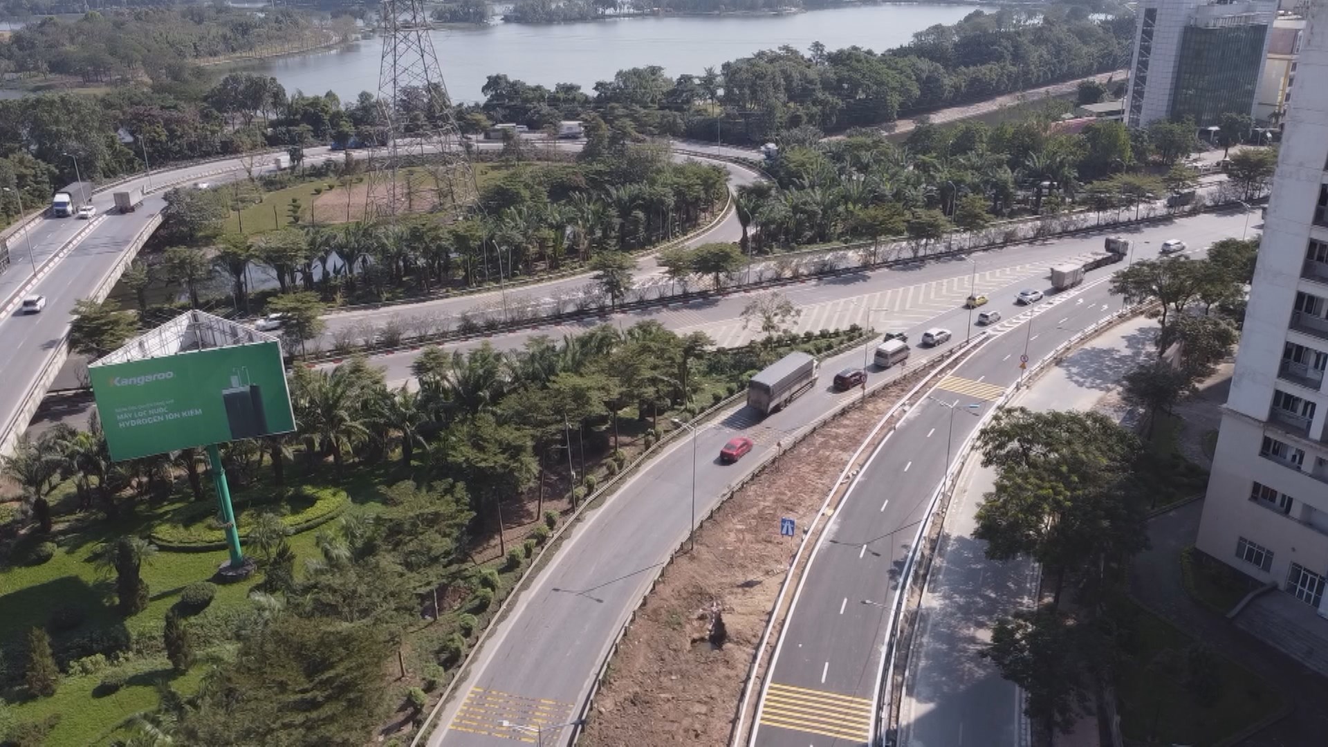 Ùn tắc giao thông giảm rõ rệt ở nhiều khu vực