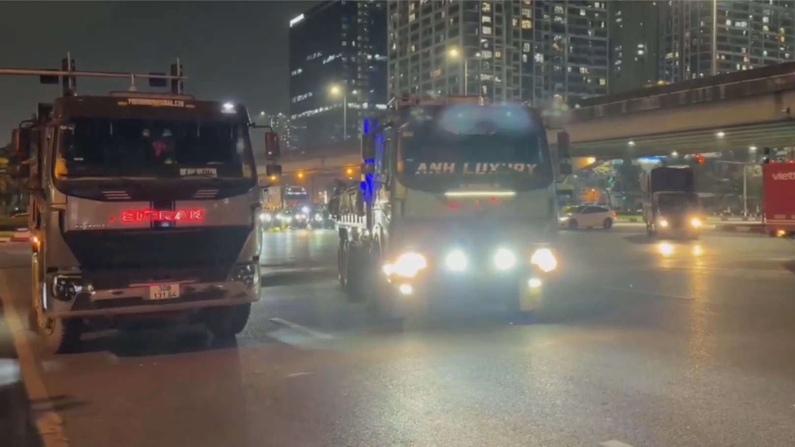 Xử phạt hàng loạt ô tô sử dụng còi gây tiếng ồn