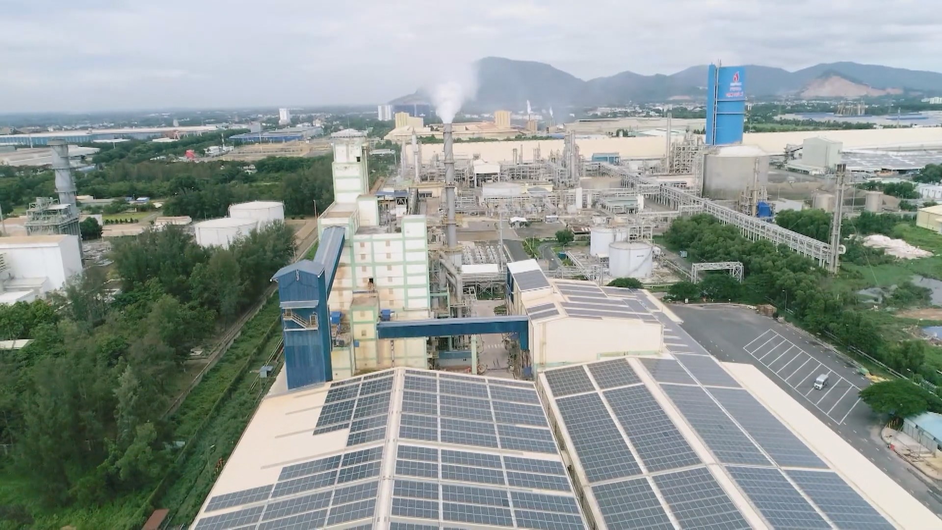 Doanh nghiệp Nhà nước giữ vai trò chủ lực của nền kinh tế