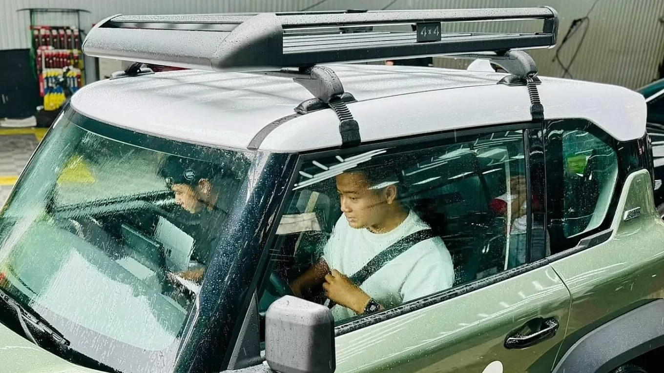 Ô tô gắn thêm giá nóc cần có thủ tục cải tạo 