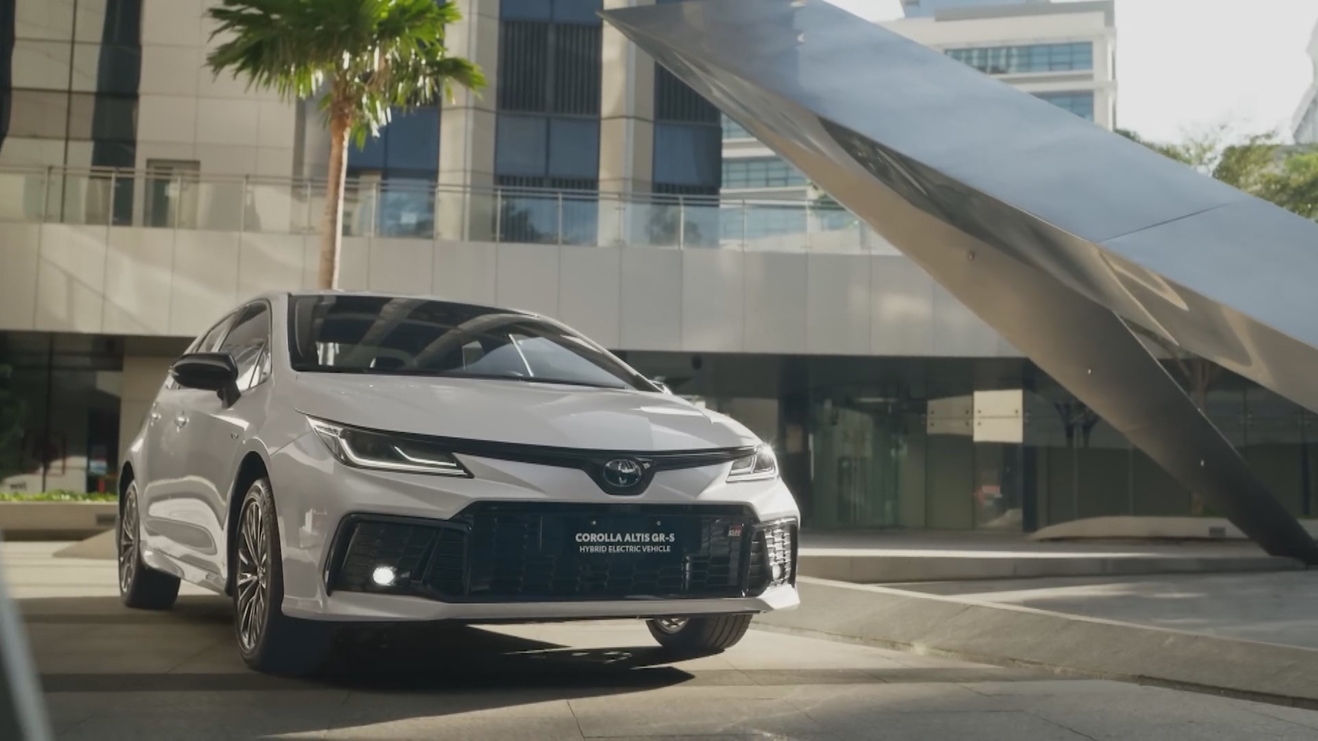 Người tiêu dùng Việt dần quay lưng với sedan