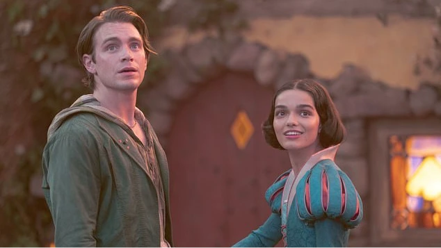 ‘Bạch Tuyết’ phiên bản người đóng nhận ‘bão’ đề cử Mâm xôi vàng