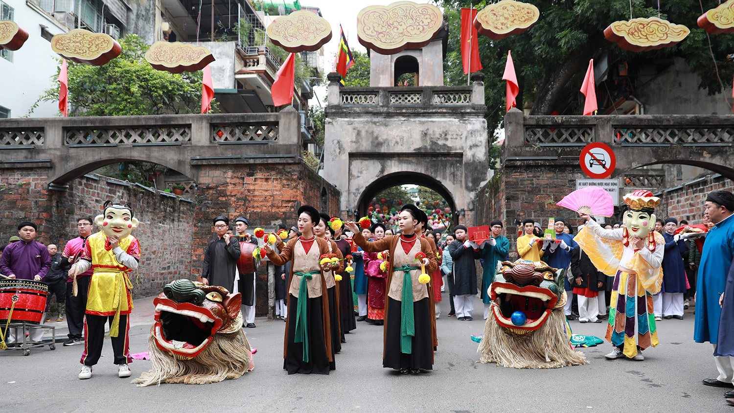 Chuỗi hoạt động trải nghiệm đặc sắc tại 'Tết Việt – Tết Phố'