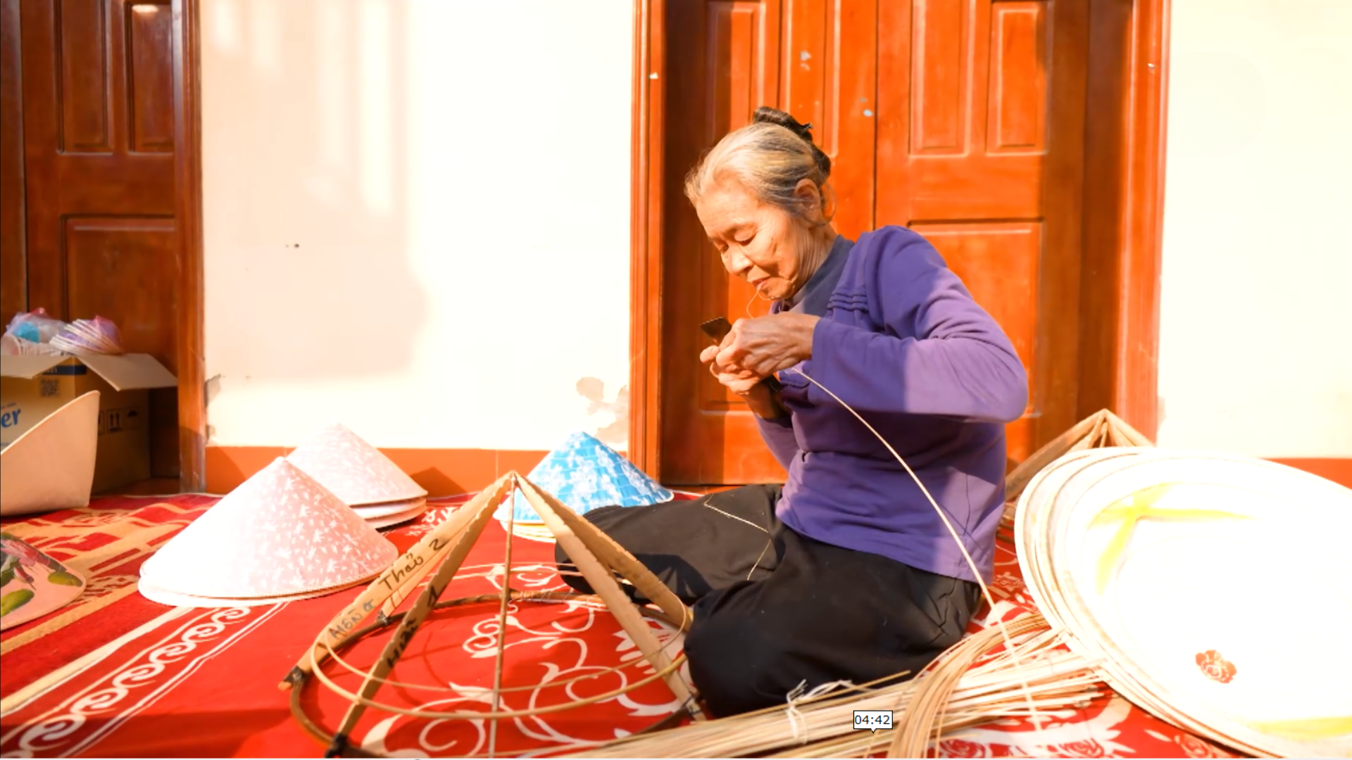 Độc đáo nón lụa làng Chuông | Hà Nội đến để yêu | 23/01/2026