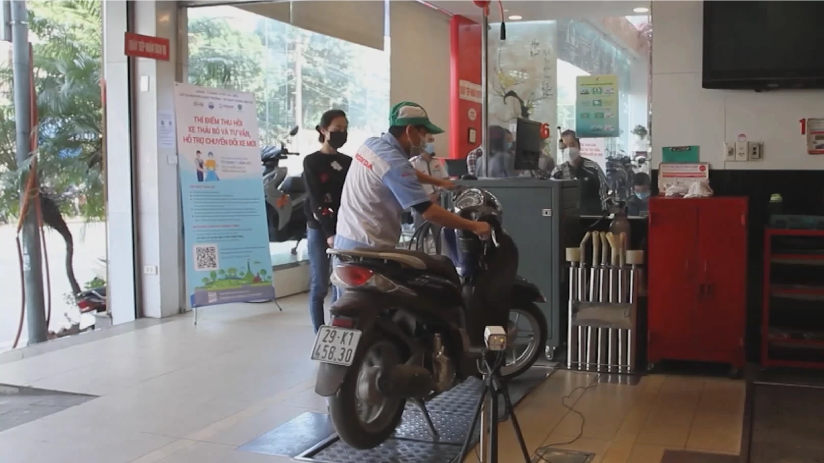 Xe máy sẽ phải kiểm định khí thải từ 30/6