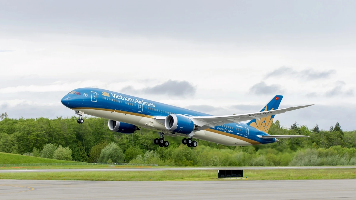 Vietnam Airlines tăng mạnh bay đêm phục vụ cao điểm Tết