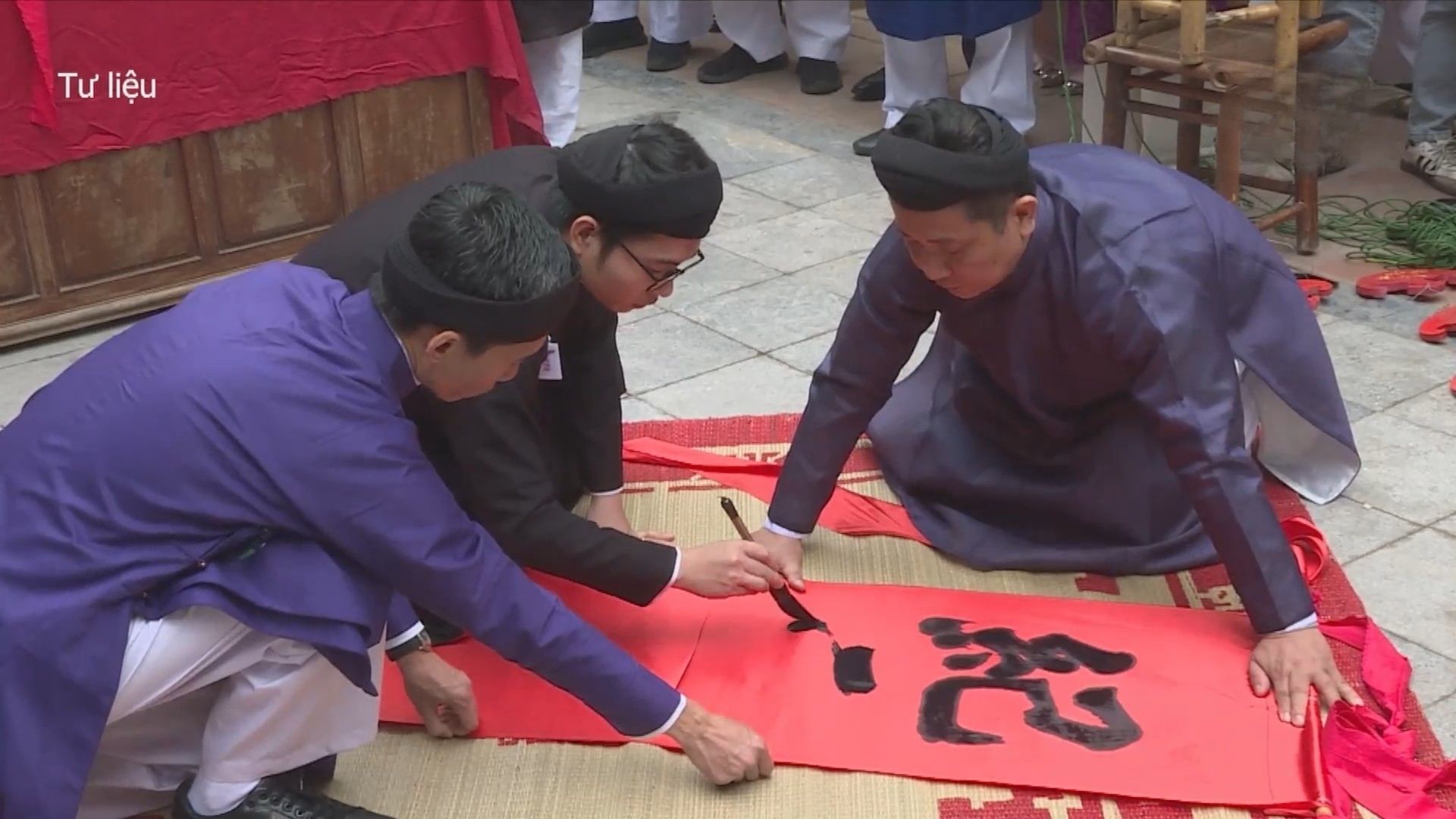 Dấu ấn Tết xưa trong không gian phố cổ Hà Nội