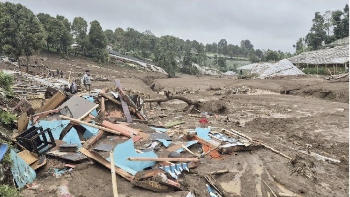 Lở đất và lũ quét tại Indonesia: 16 người thiệt mạng