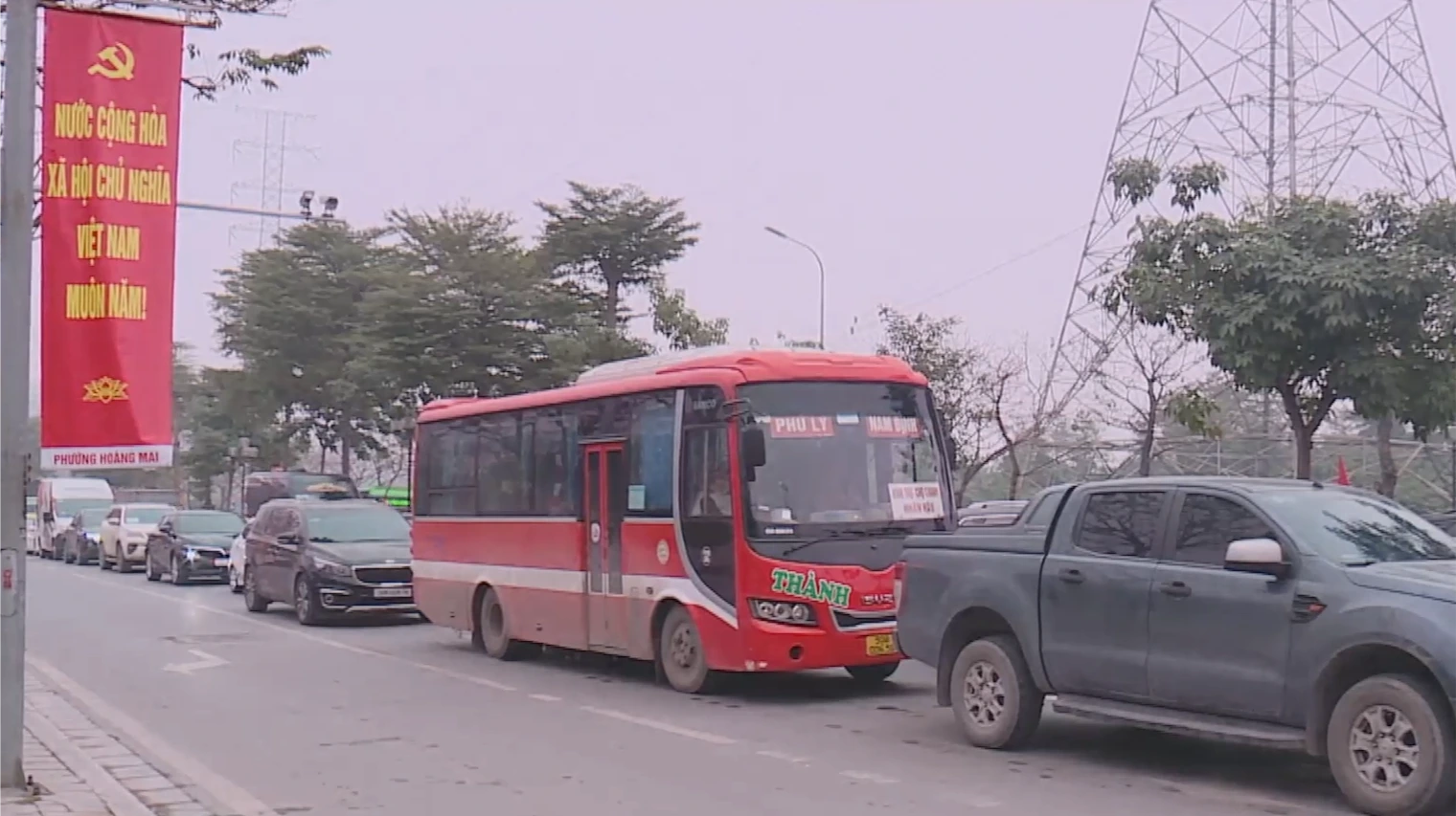 Giải tỏa ùn tắc giao thông dịp cận Tết 