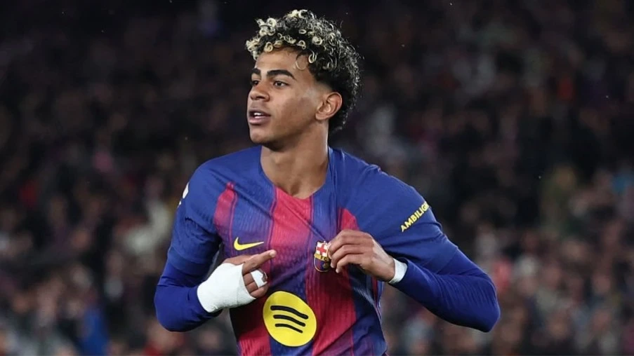 Barcelona trở lại ngôi đầu La Liga