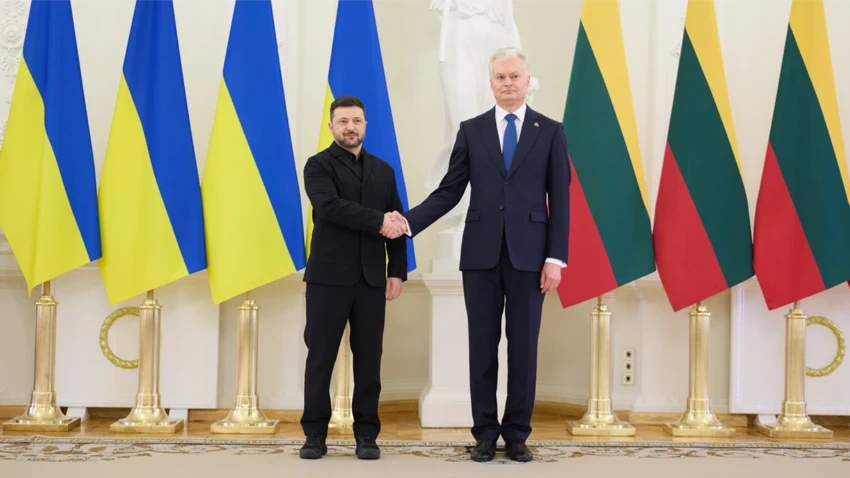 Tổng thống Ukraine thăm Lithuania