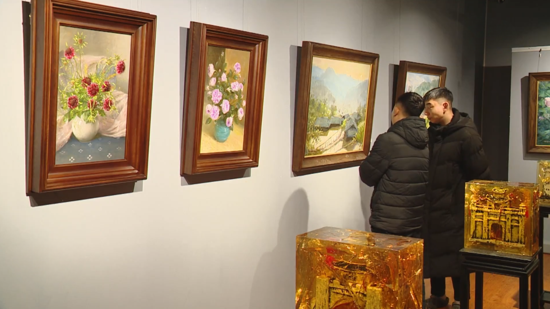 Sắc màu tươi vui của mùa xuân qua hội hoạ