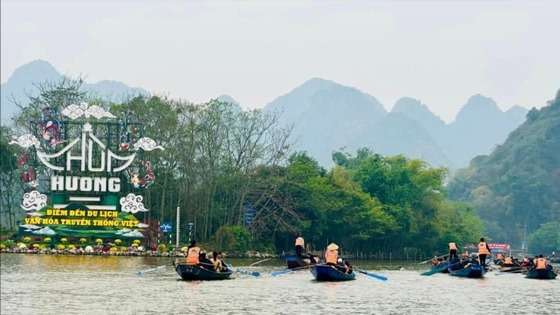 Danh thắng Hương Sơn hướng tới bốn mùa thu hút khách