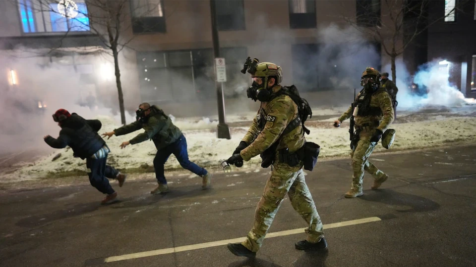 Tổng thống Mỹ tuyên bố giảm leo thang tại Minnesota