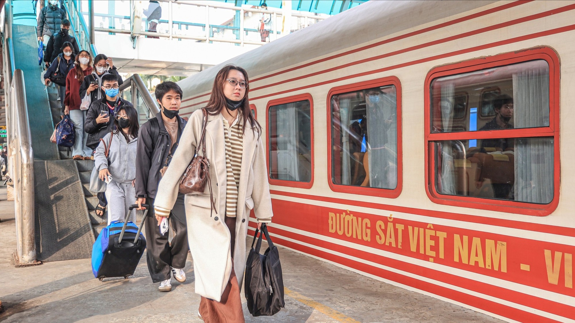 Đường sắt siết quy định, ngăn đầu cơ vé tàu dịp Tết