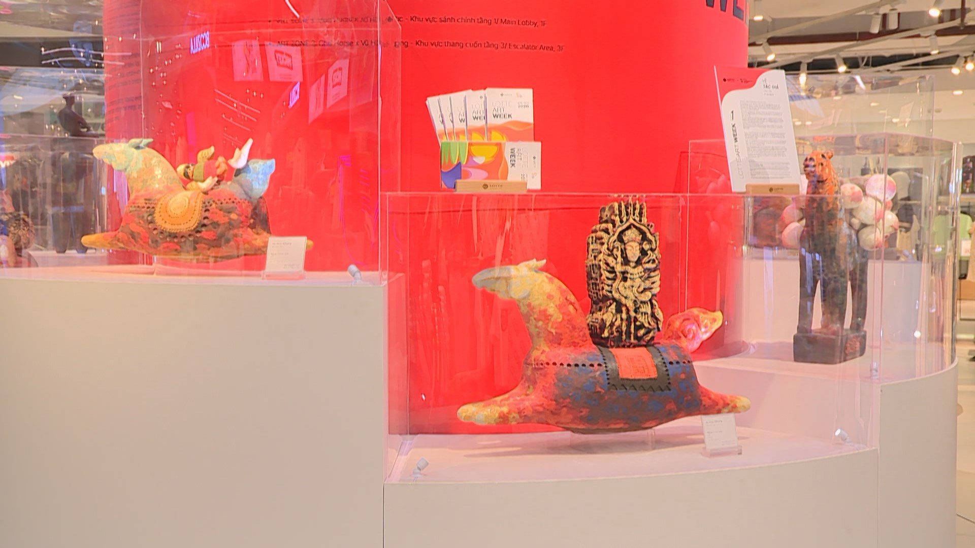 'Mã đáo thảnh thơi': Nghệ thuật bước vào đời sống đô thị