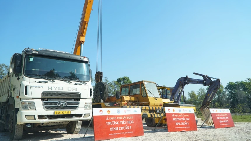 Động thổ xây dựng trường Tiểu học Bình Chuẩn 3