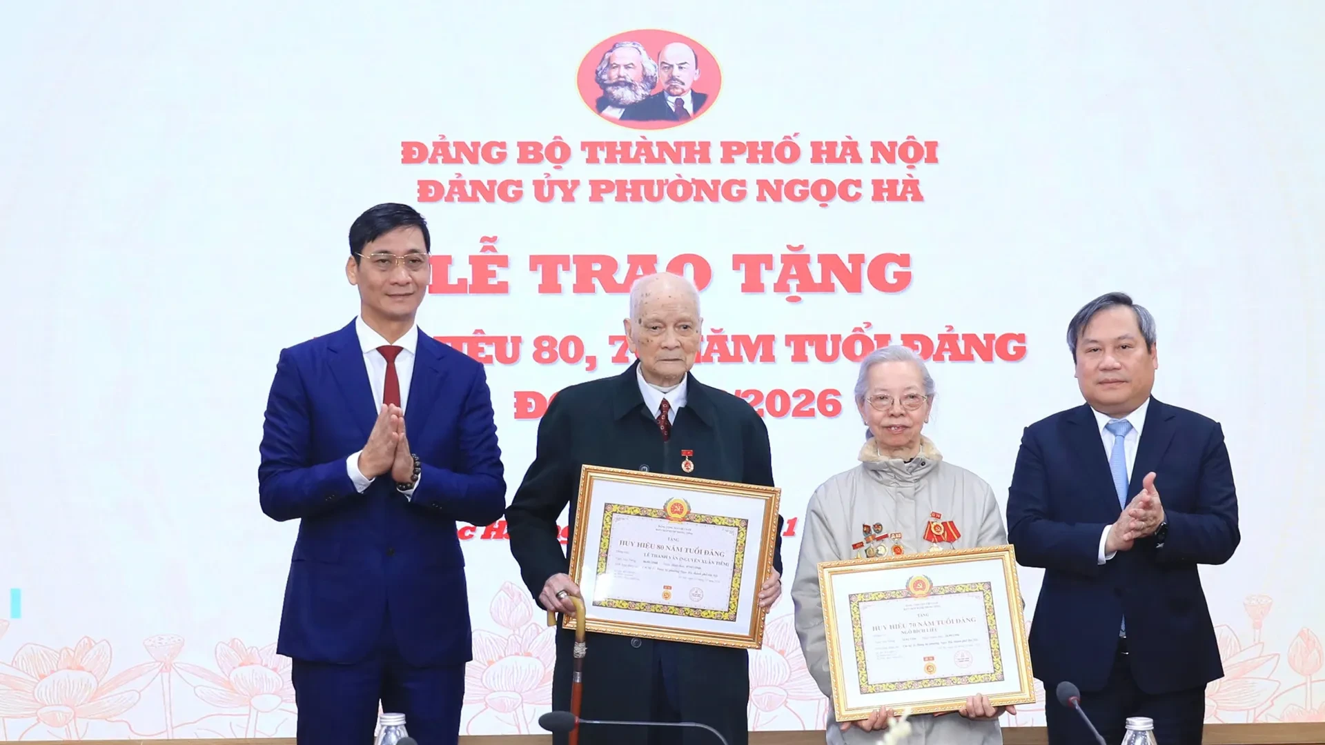 Tri ân đảng viên lão thành, tiếp nối truyền thống vẻ vang