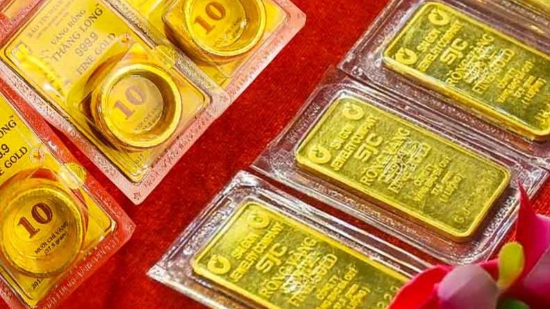 Giá vàng tăng mạnh, cẩn trọng rủi ro 'lướt sóng'