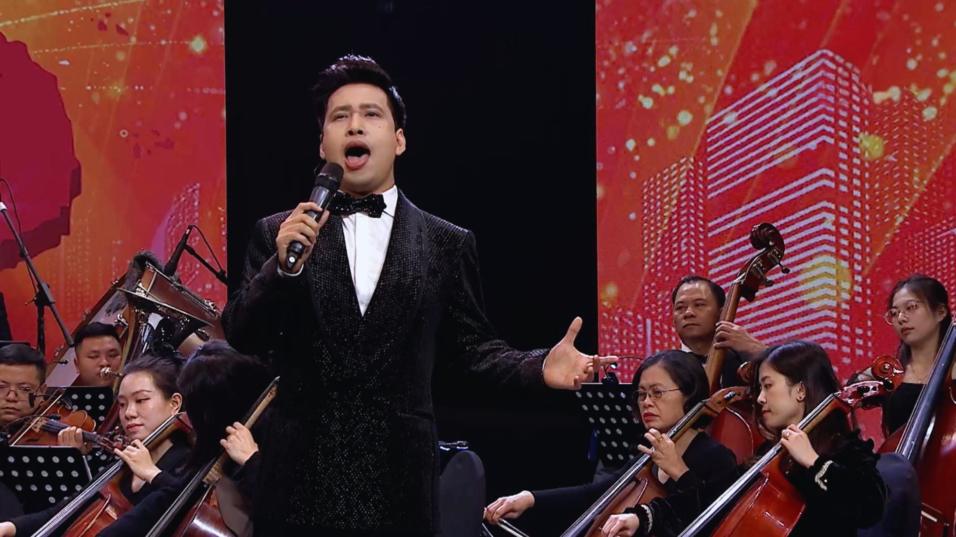 Đảng đã cho tôi sáng mắt sáng lòng