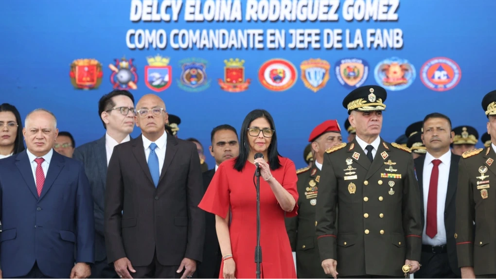 Lực lượng vũ trang Venezuela tuyên thệ trung thành